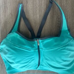 VSX Victoria secret Sports bra size 36D